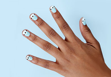 DIY An Easy, Dazzling Manicure4